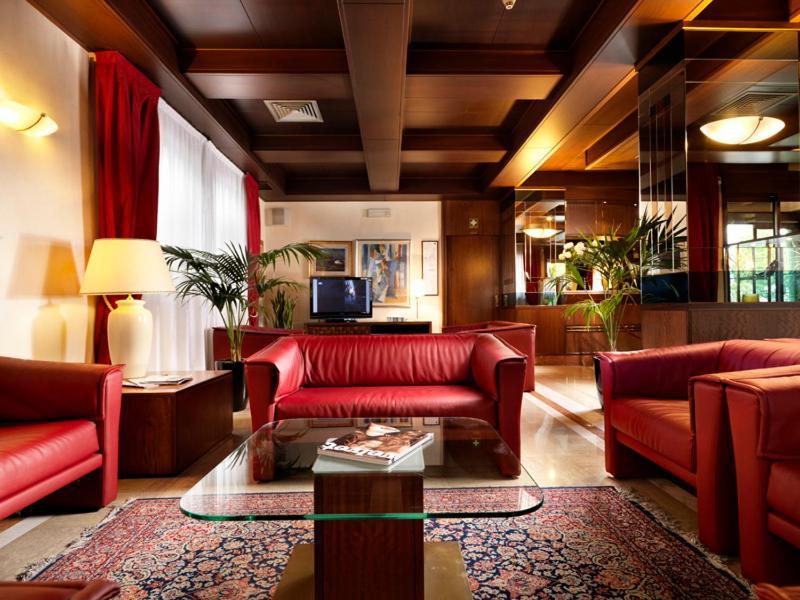 Hotel Al Pino Verde กัมโปซัมปิเอโร ภายนอก รูปภาพ