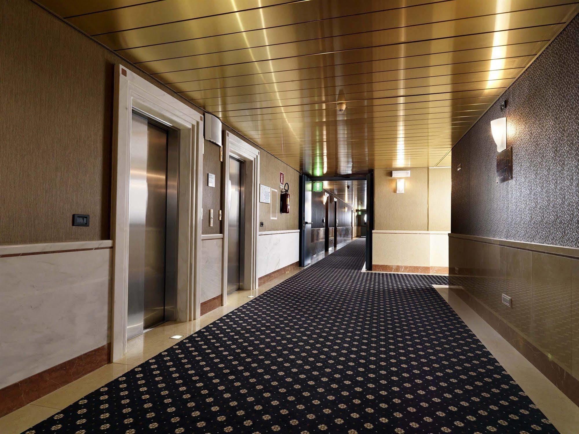 Hotel Al Pino Verde กัมโปซัมปิเอโร ภายนอก รูปภาพ